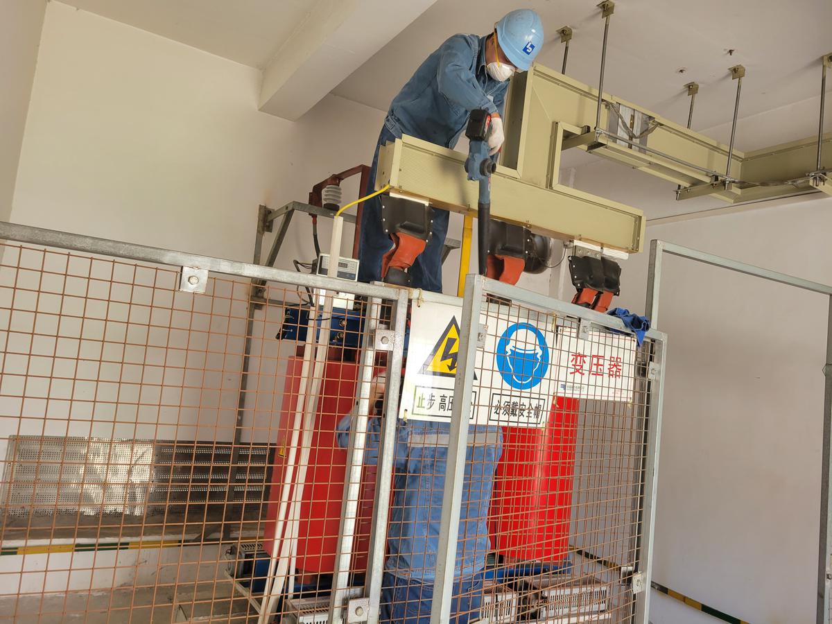 {gallery: 'gal1', smallimage: '/upload/image/202308/64d1f6c4354ec.jpg',largeimage: '/upload/image/202308/64d1f6c4354ec.jpg'}