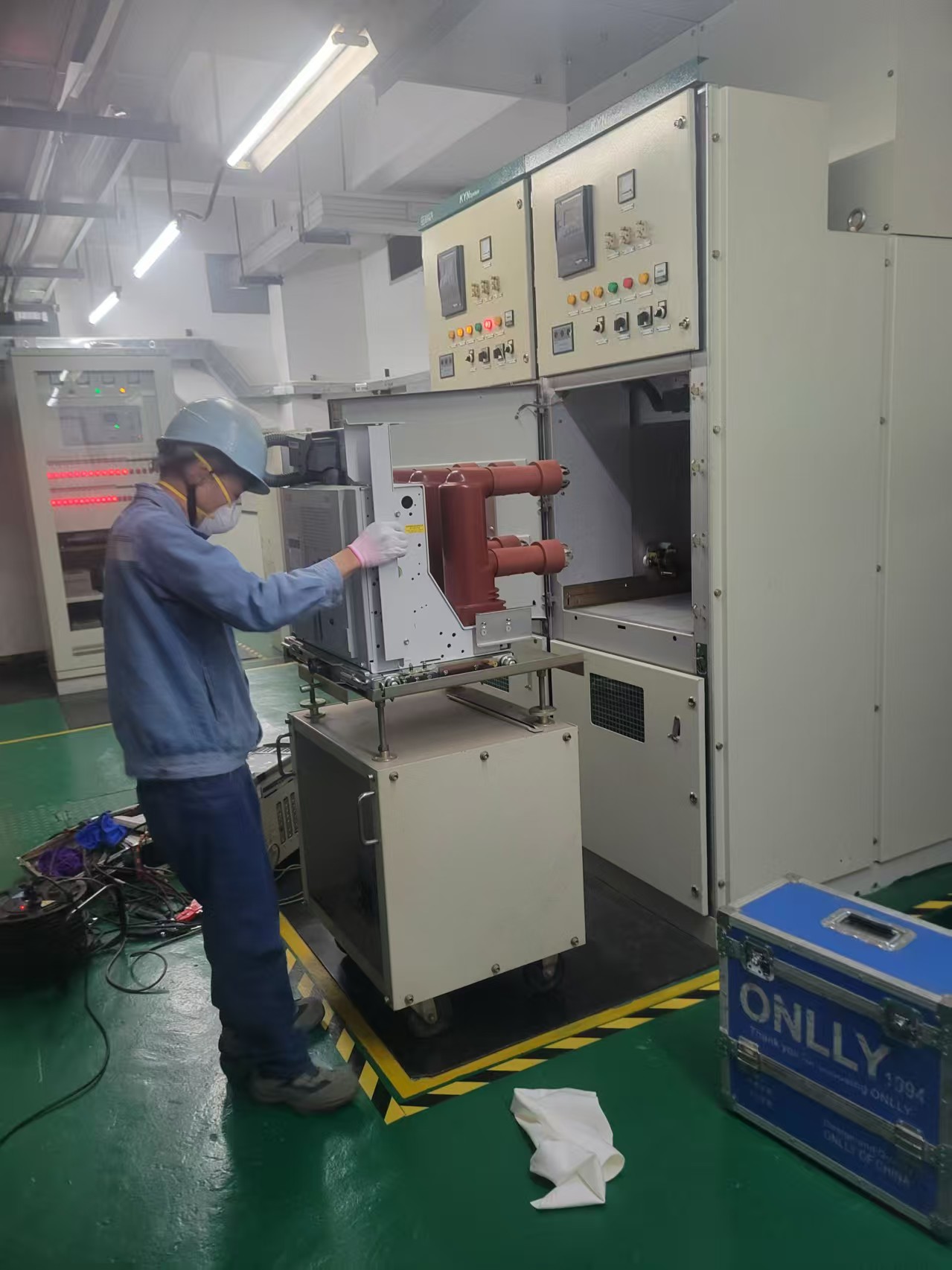 广州白云国际机场股份有限公司铂尔曼大酒店一次性高压配电系统电气设备预防性试验